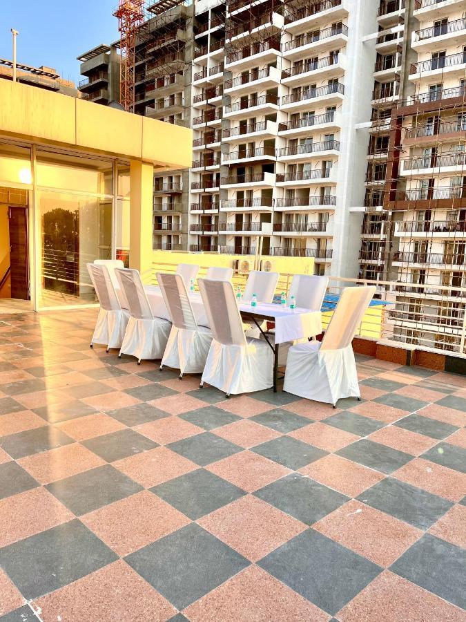 Hotel Woodcrest Zirakpur Chandigarh- Best Family Hotel - Luxurious Rooms - Unit Of Sidham Group Exterior foto
